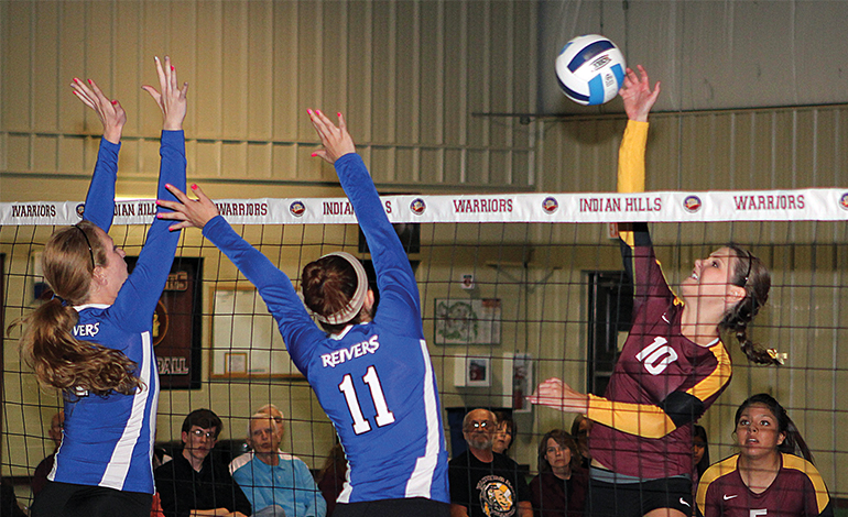 Warriors Drop Hard-Fought 3-Setter