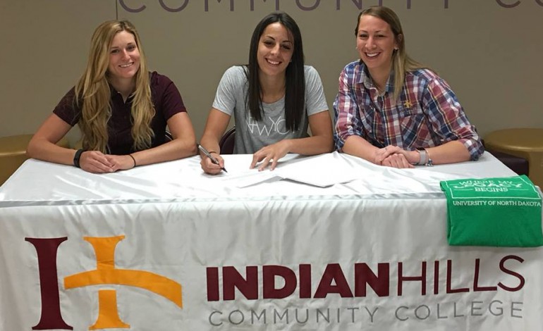Volleyball Standout Merseli Signs With UND