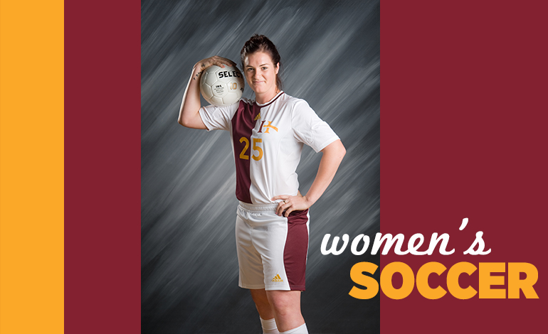 Brianna Clark Signs with IHCC