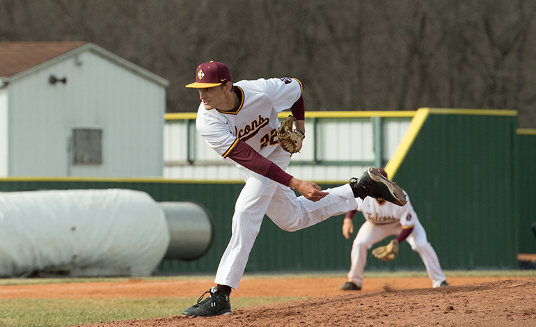 Walk-Off Win Completes IHCC Sweep