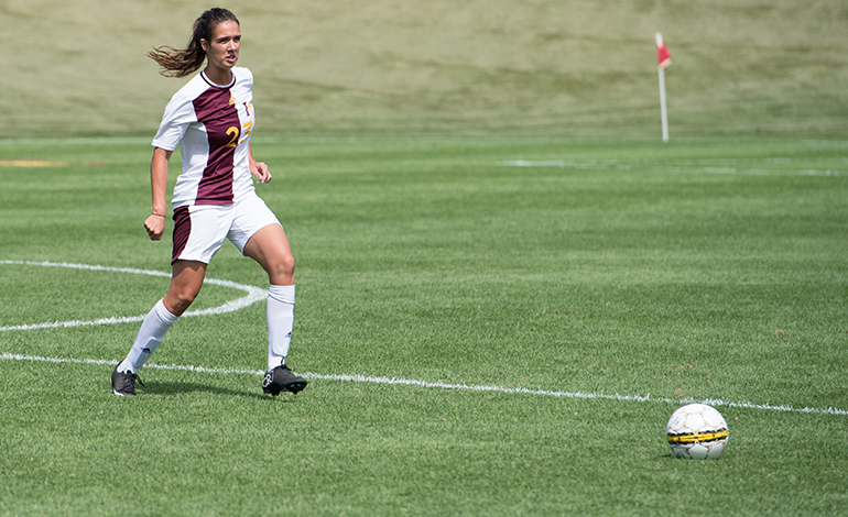 Indian Hills Women Make it 5 in a Row