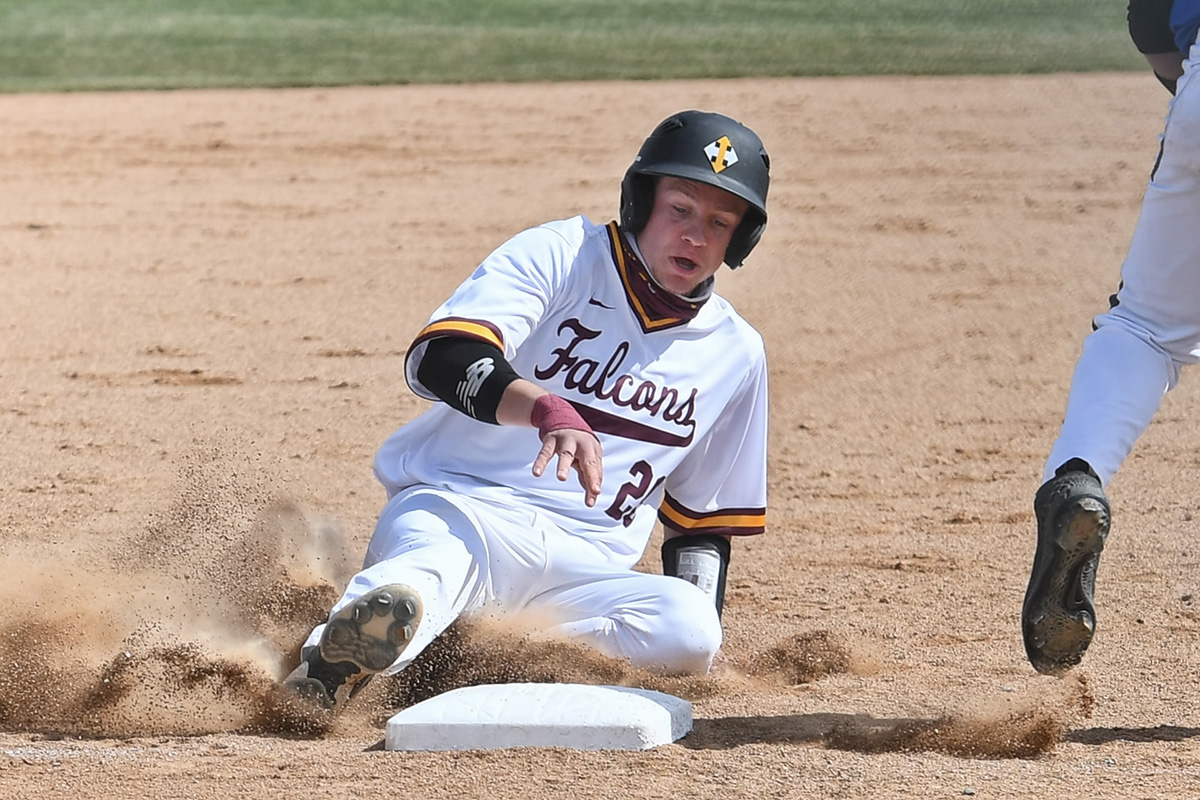 WARRIORS SLIDE INTO 9-0