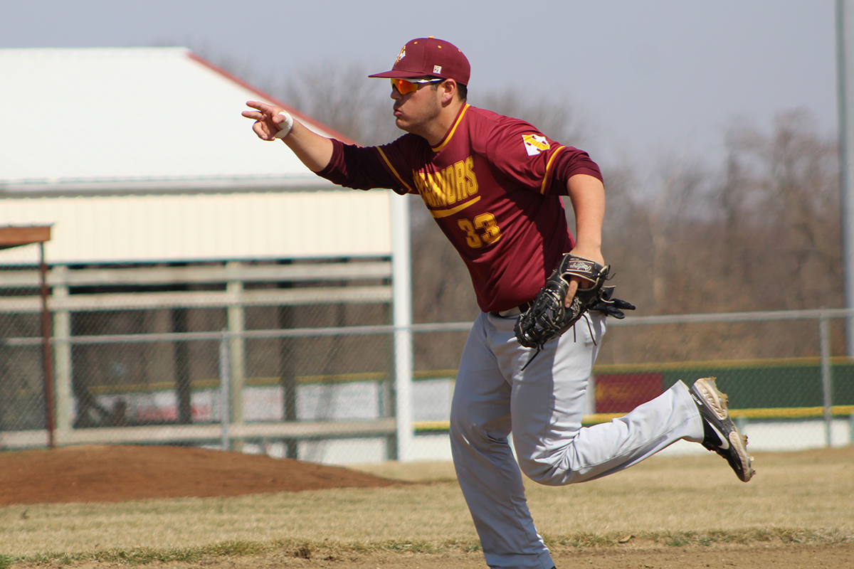 CAMPOS, HENSLEY LEAD WARRIORS TO 3-1 WIN