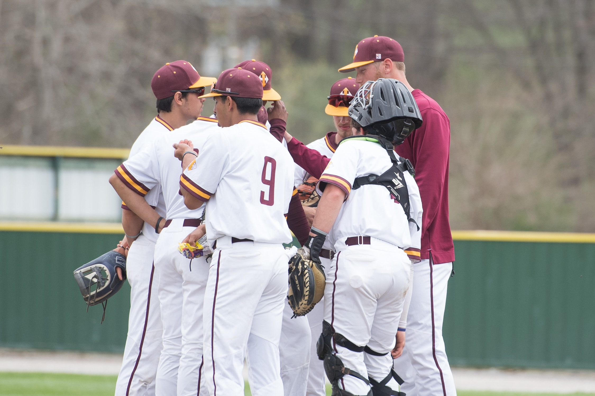 WARRIORS STUMBLE ON THE ROAD AT SOUTHEASTERN
