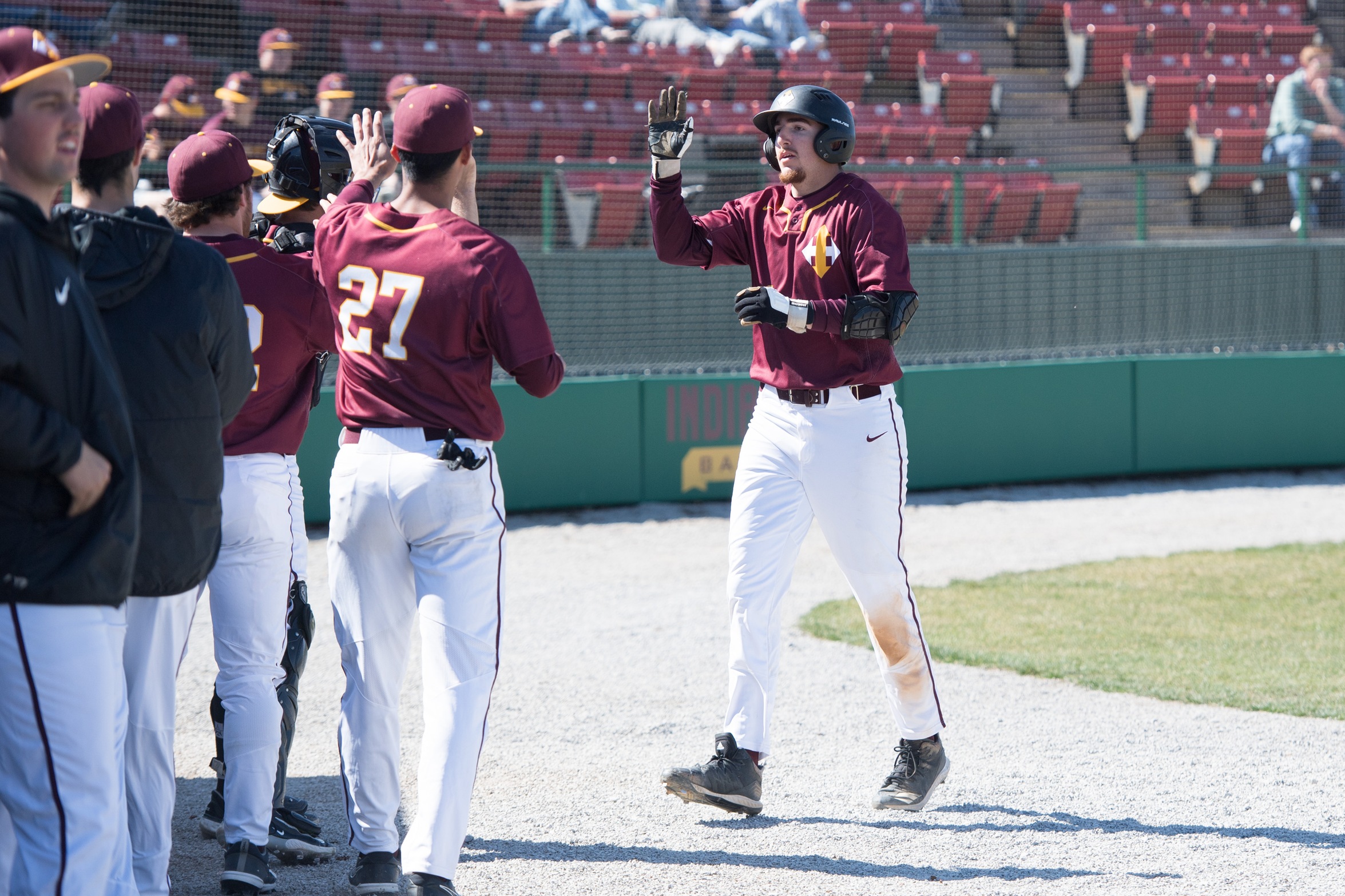 WARRIORS SWEEP LAKERS AT PAT DAUGHERTY FIELD