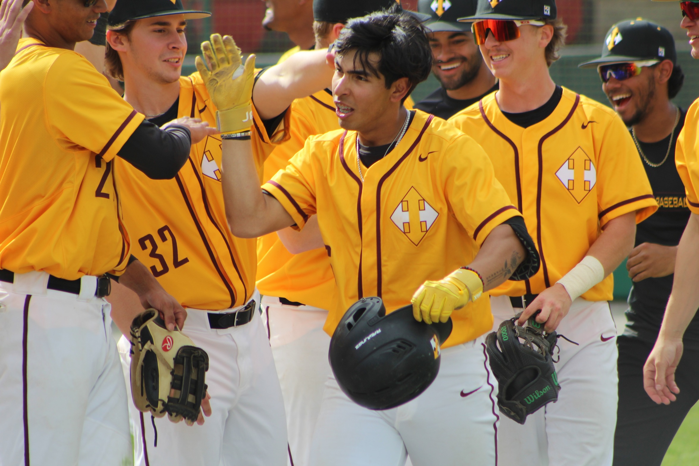 WARRIORS, HAWKS SPLIT ICCAC TWINBILL