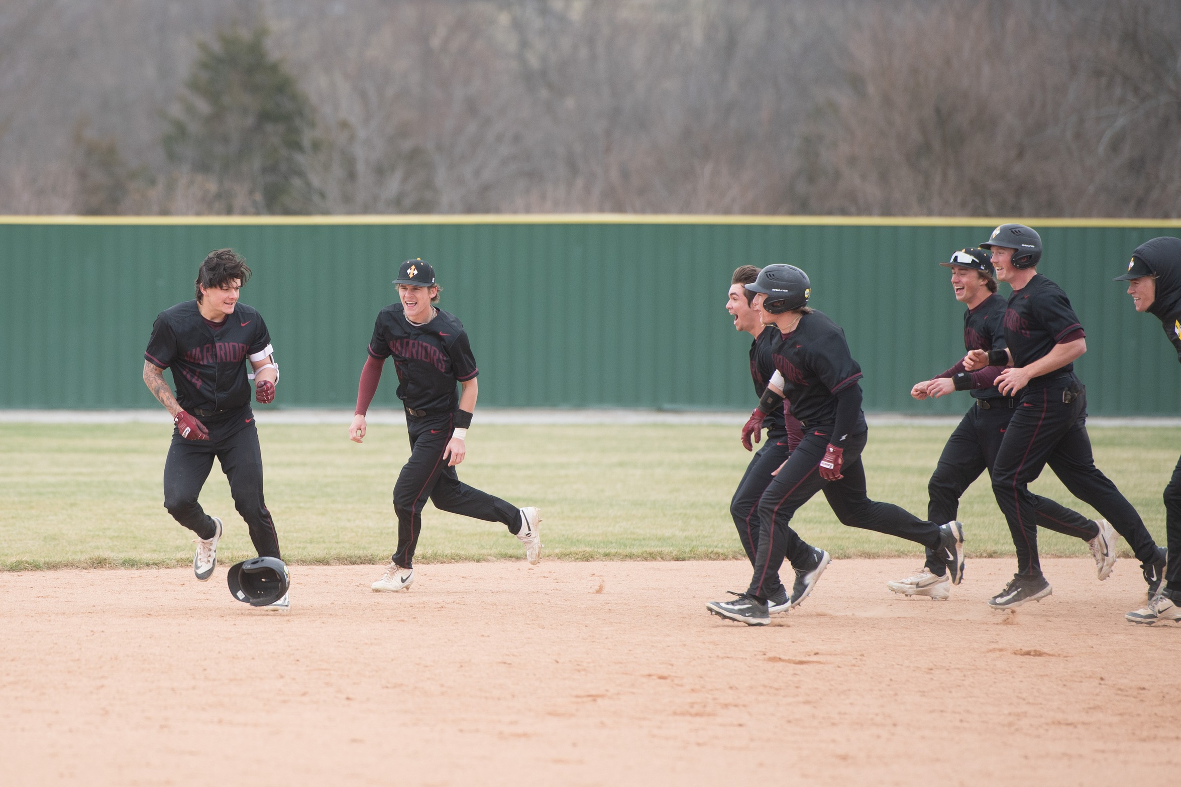 PERRI POWERS WARRIORS TO SWEEP AT PAT DAUGHERTY