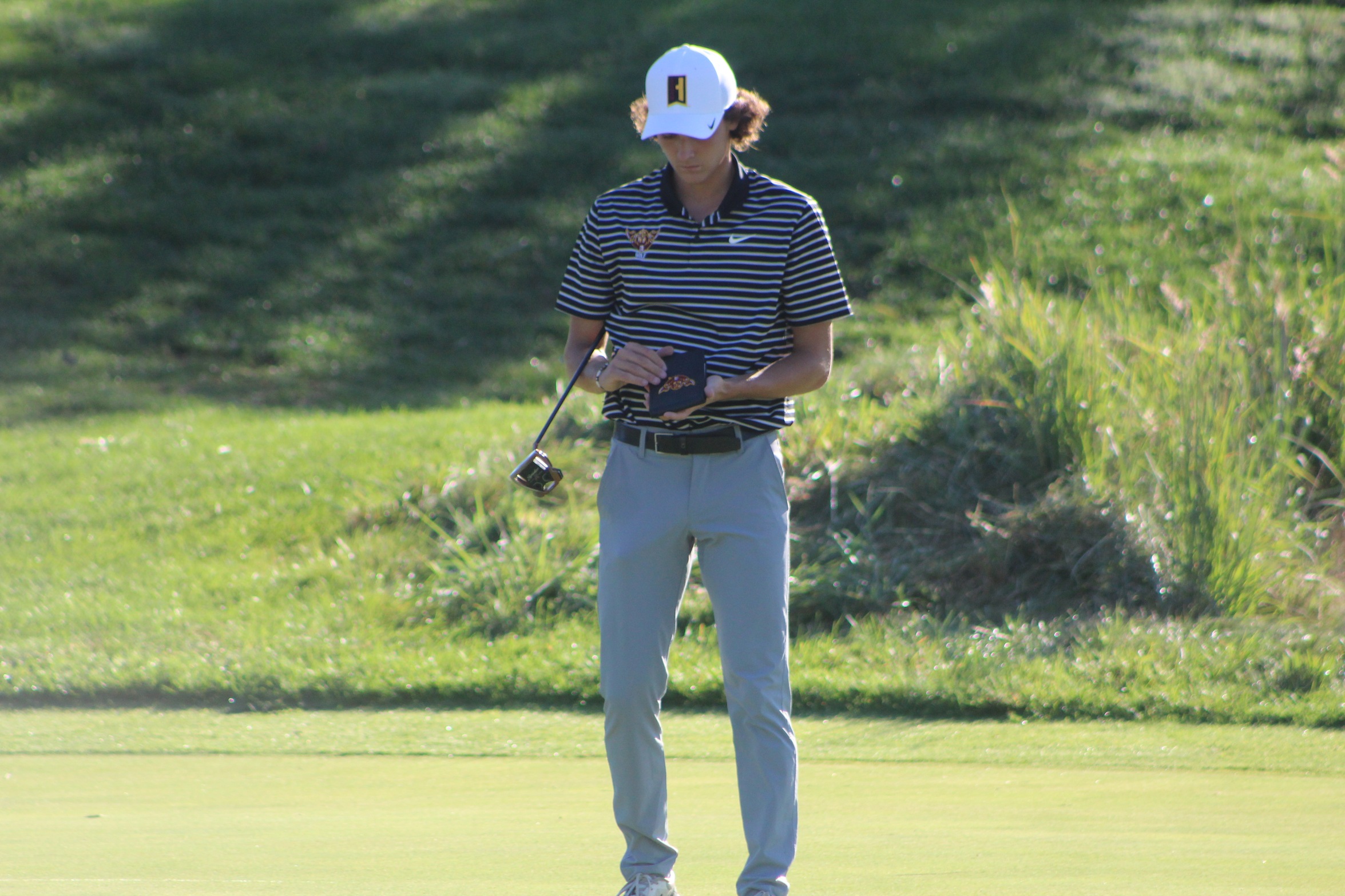 GLAUDAS NAMED SWINGU GOLFER OF THE FALL