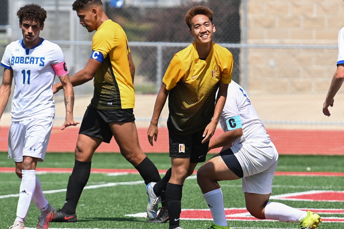 WARRIORS ROUT BRYANT & STRATTON 8-1