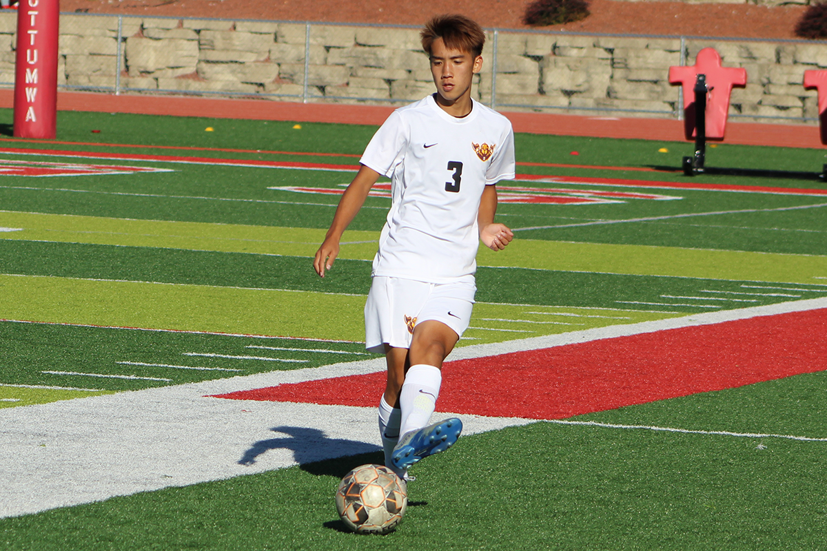 WARRIORS HOLD THEIR OWN WITH NO. 2 REIVERS