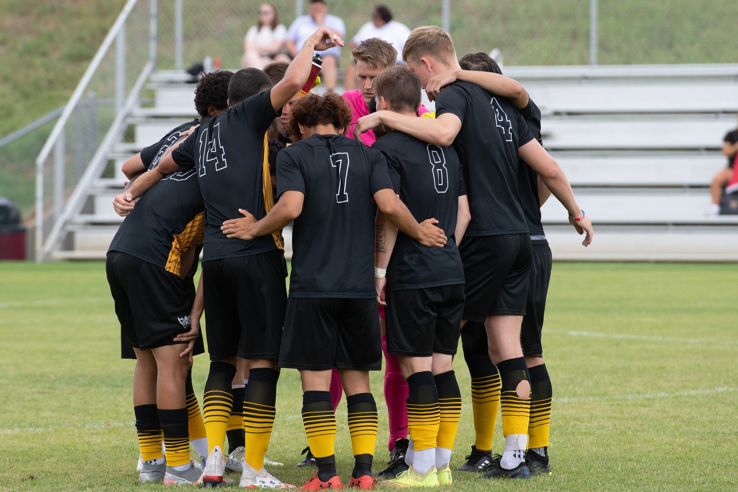 WARRIORS ROUT CROWDER 4-0 FOR FIRST WIN