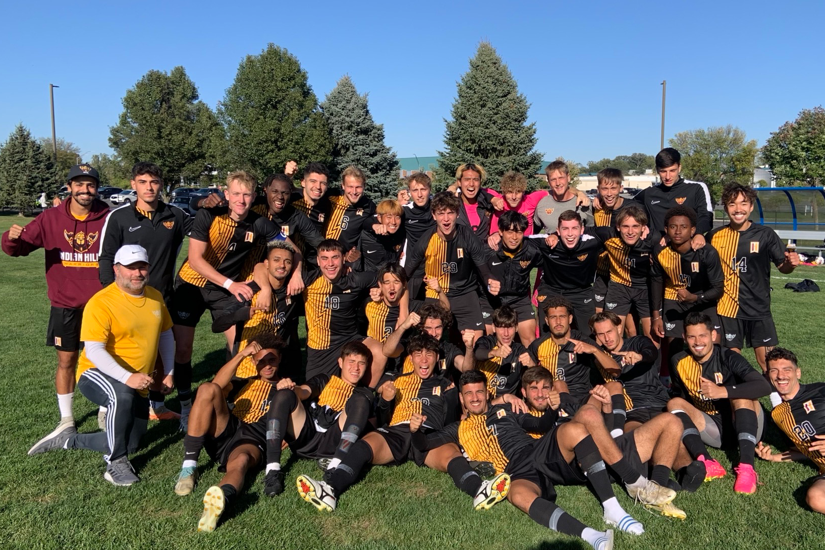 WARRIORS CAPTURE REGULAR SEASON TITLE