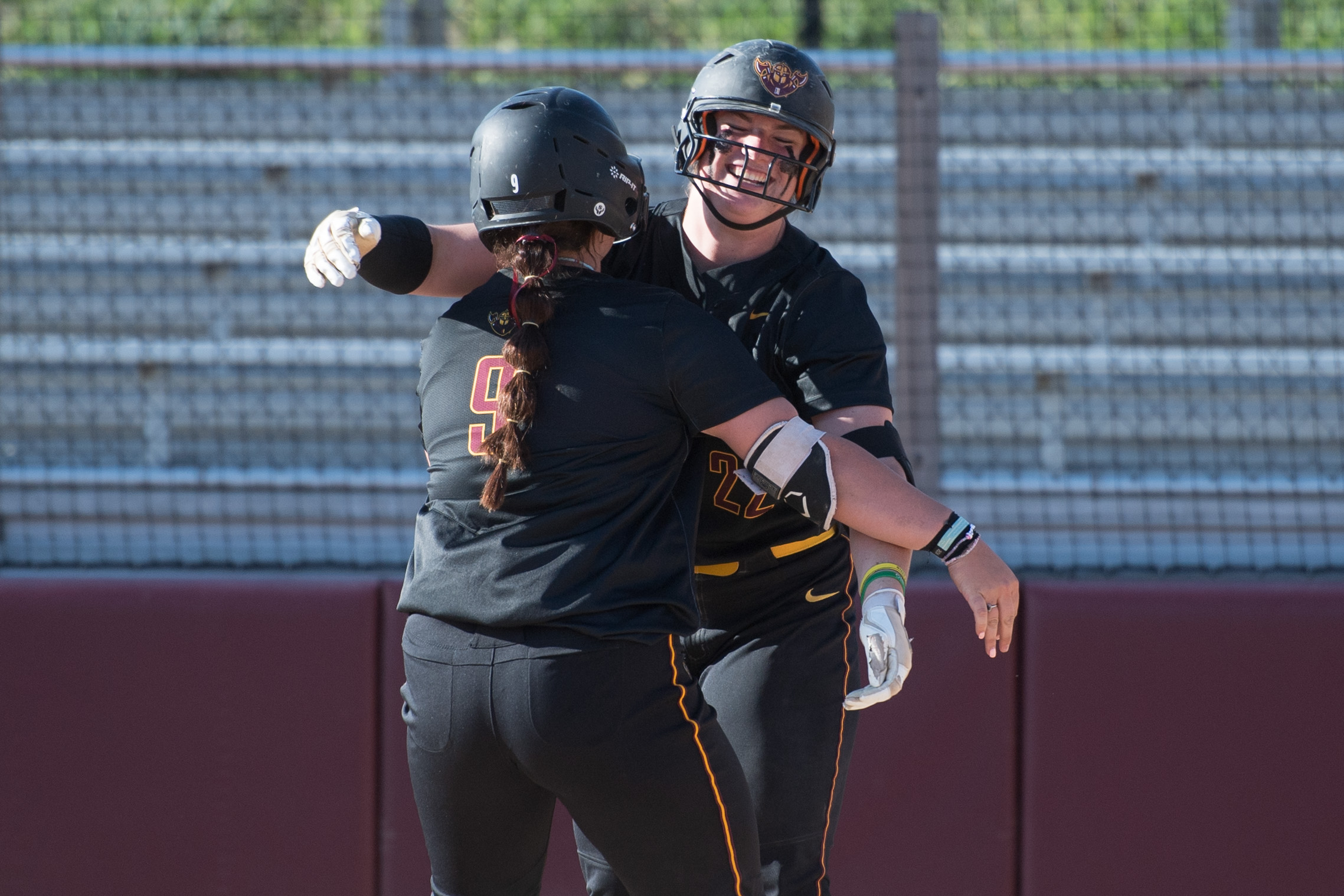 LATE SURGE POWERS WARRIORS TO ICCAC SPLIT
