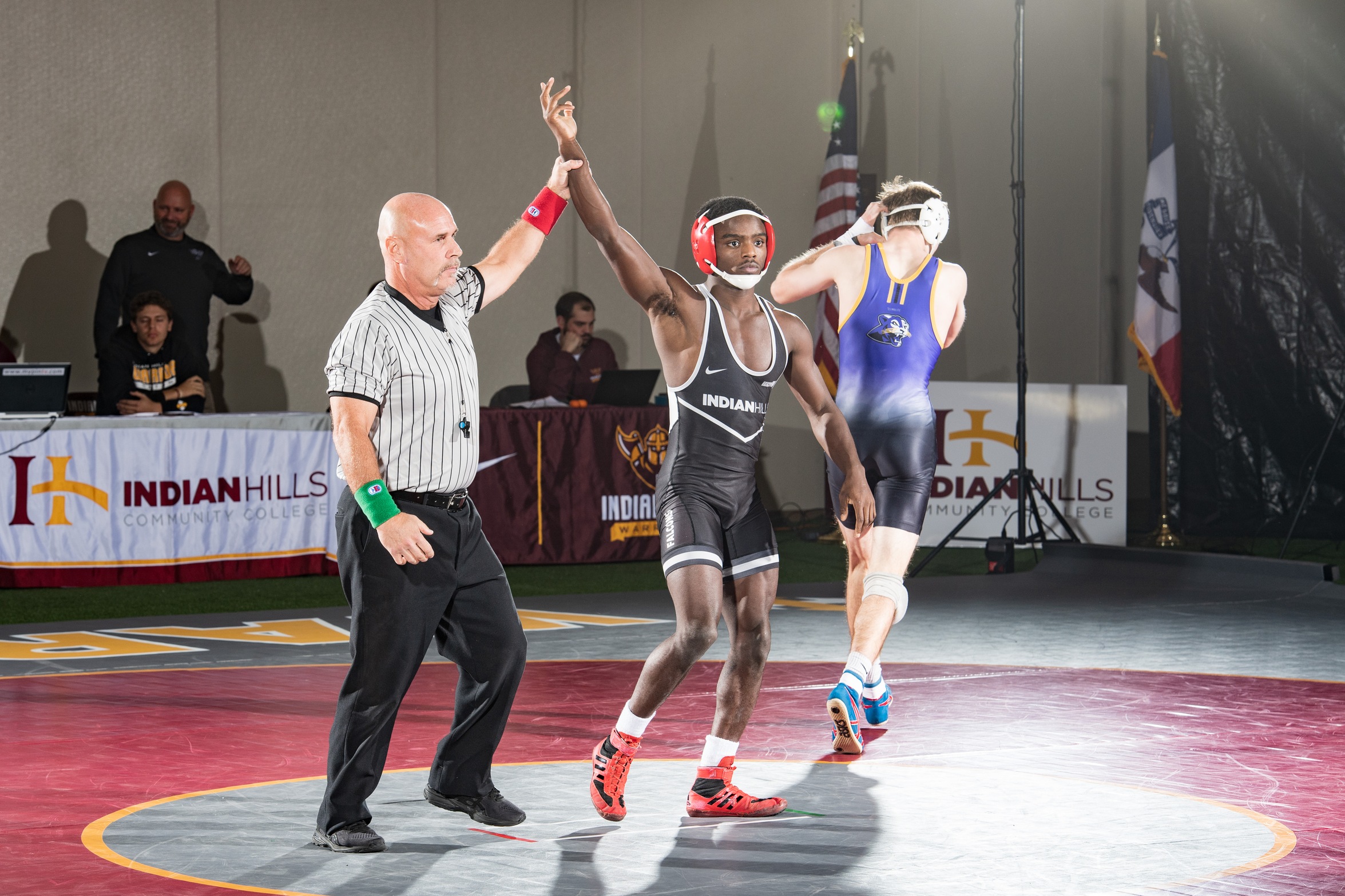 NO. 5 WARRIORS DOMINATE NO. 7 NIACC
