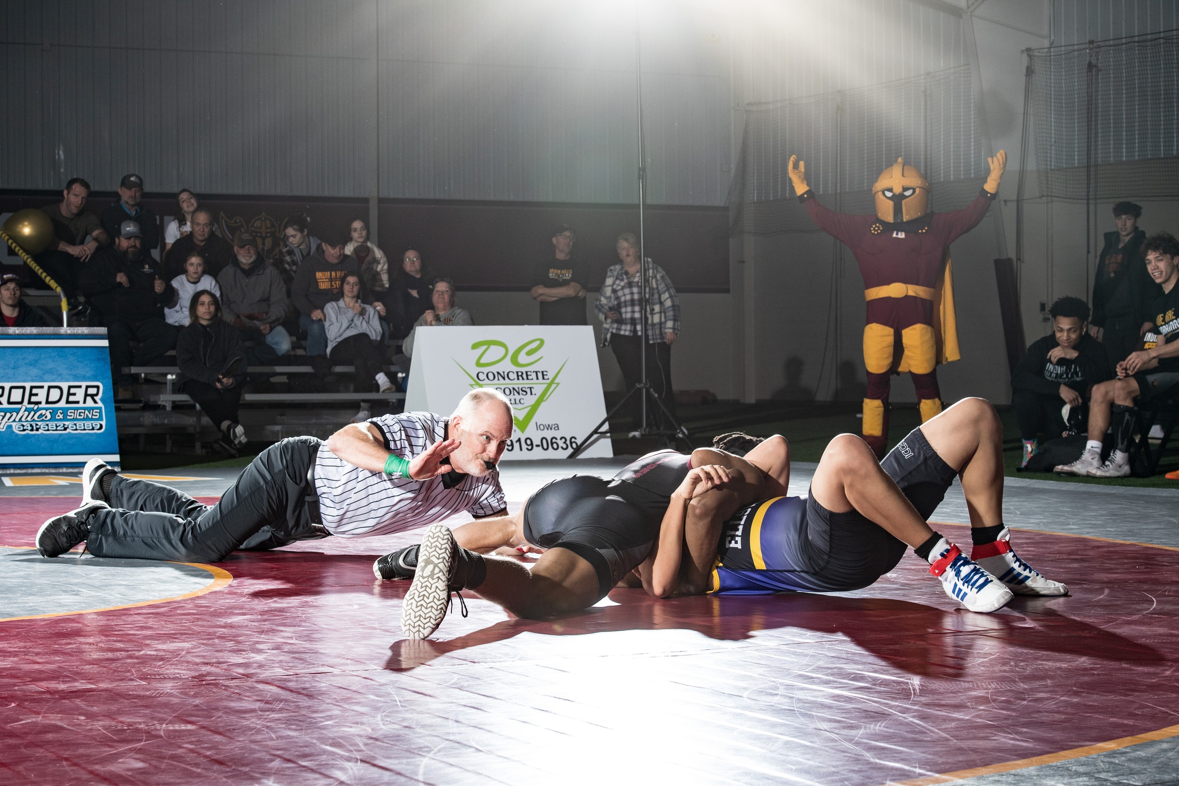 WARRIORS HANDLE PANTHERS ON SOPHOMORE NIGHT