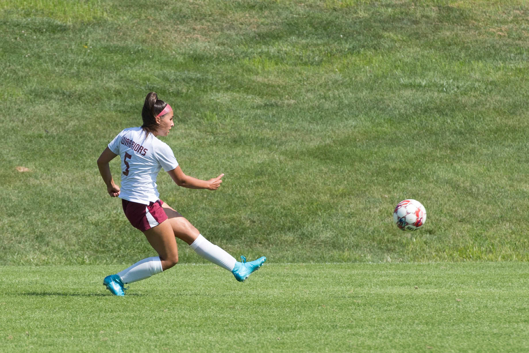 WARRIORS BLANK HINDS TO CAP SOUTHERN TRIP