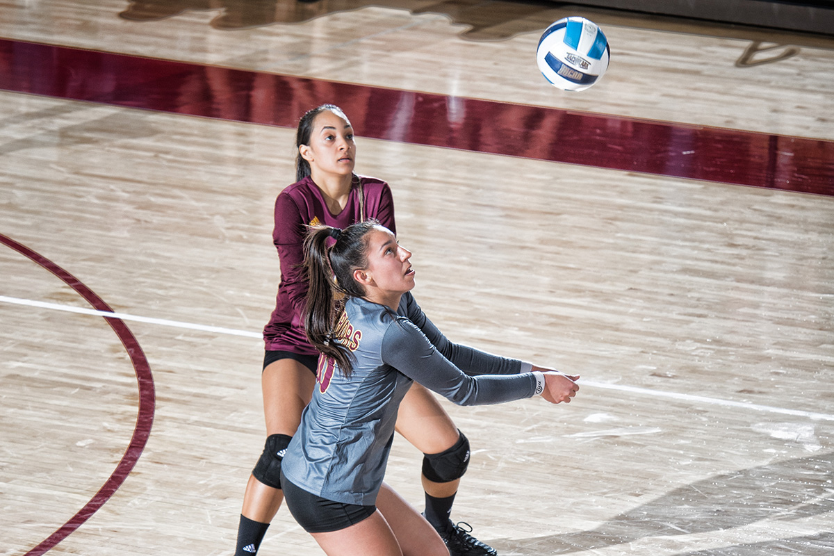 IHCC-IWCC volleyball