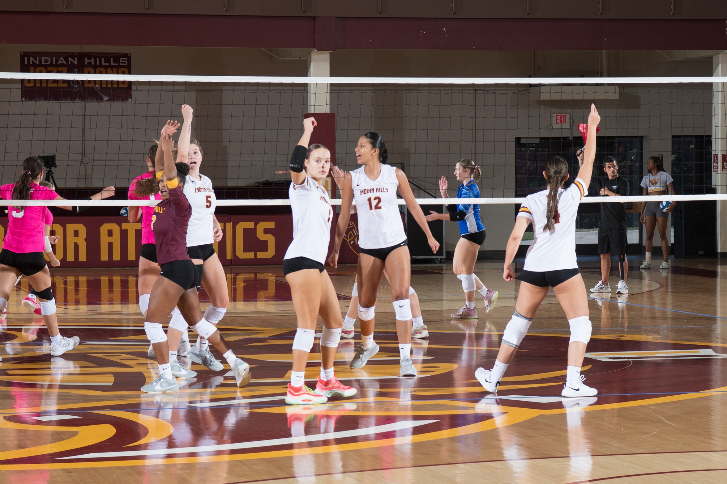 NO. 19 WARRIORS SWEEP HAWKEYE, MAKE IT FOUR IN A ROW